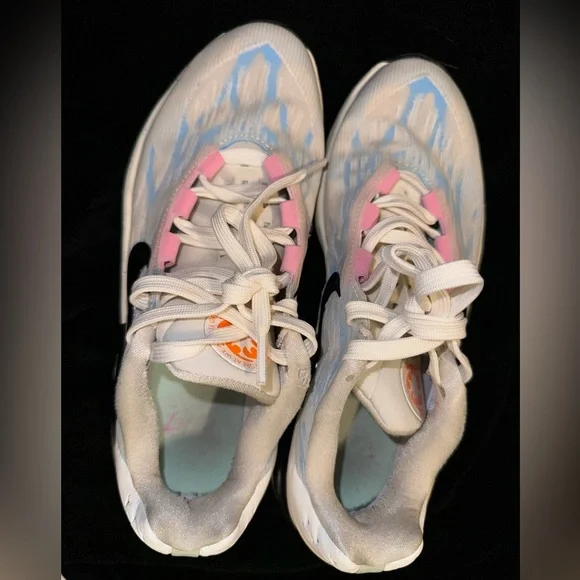 Nike Air Zoom GT Cut 2 White Pink Blue Basketball Shoes FN0234 Women's Size 9 - Picture 12 of 13